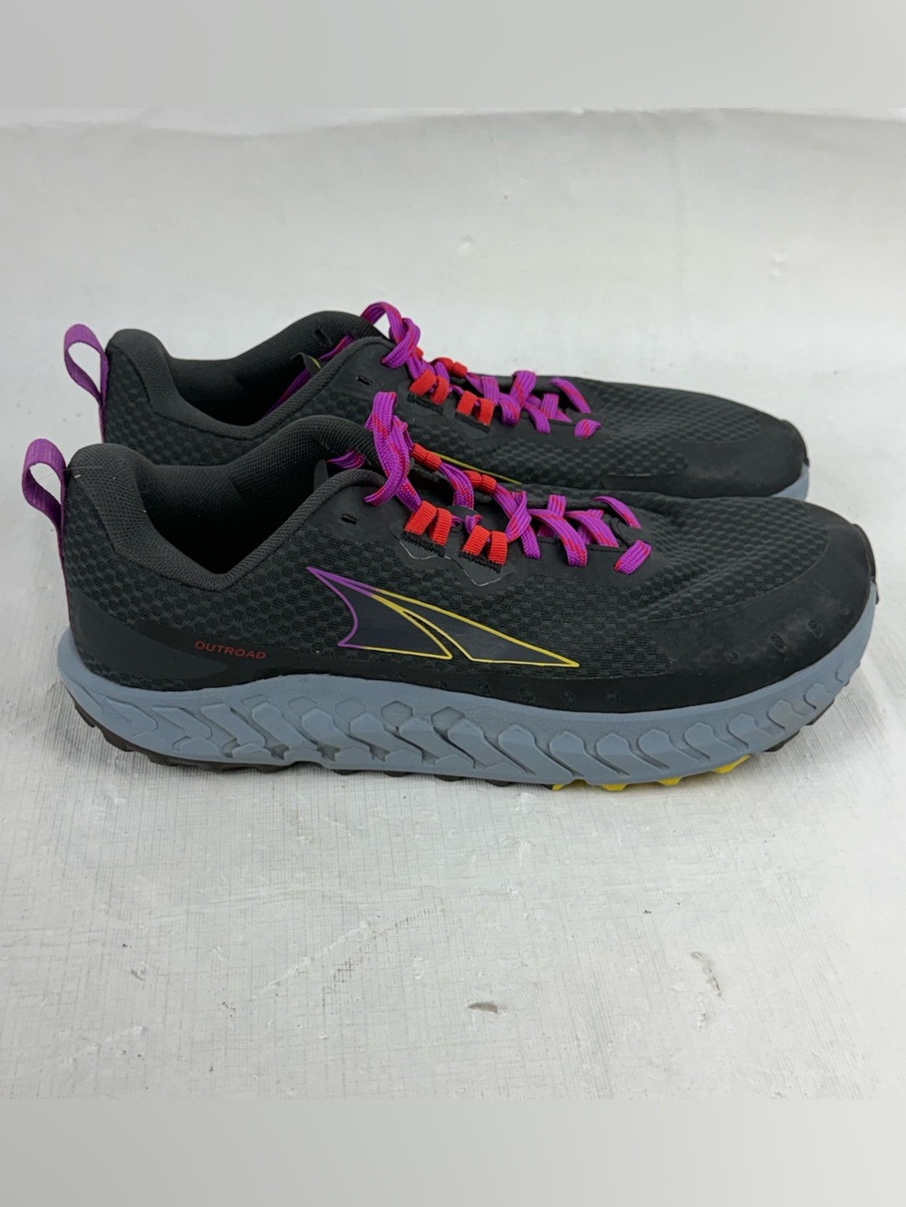 Altra Shoes Womens 10.5 Outroad Trail Running Sneakers Gray Fuchsia Hiking Walk